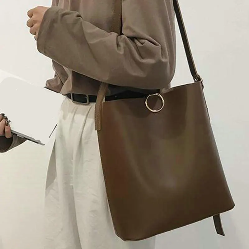 Fashion wlid bucket bag ladies simple style pu leathe bags for women shoulder female crossbody large capacity bucket bags B42-61
Fashion wlid bucket bag ladies simple style pu leathe bags for women shoulder female crossbody large capacity bucket bags B42-61