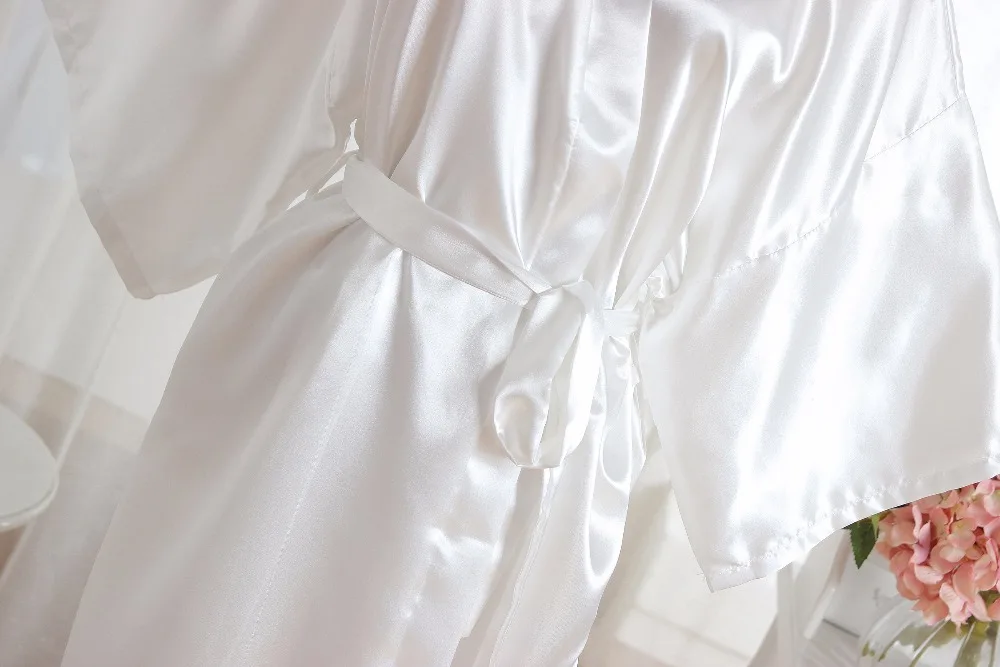 Bridesmaid Robes Sexy Sleepwear Robe Wedding Bride Bridesmaid Robes Pyjama Robe Female Nightwear Bathrobe Nightdress Nightgown
Bridesmaid Robes Sexy Sleepwear Robe Wedding Bride Bridesmaid Robes Pyjama Robe Female Nightwear Bathrobe Nightdress Nightgown