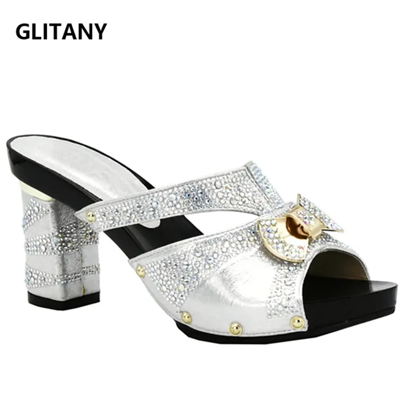 Sliver Color African Wedding Shoes Open Toe Ladies Sandals Shoes Party Wedding Shoes Decorated with Rhinestone Nigerian Shoes
Sliver Color African Wedding Shoes Open Toe Ladies Sandals Shoes Party Wedding Shoes Decorated with Rhinestone Nigerian Shoes