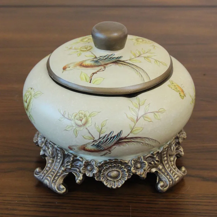 American pastoral village ashtray ashtray European retro decorative resin candy jar storage box with lid ornaments
American pastoral village ashtray ashtray European retro decorative resin candy jar storage box with lid ornaments
