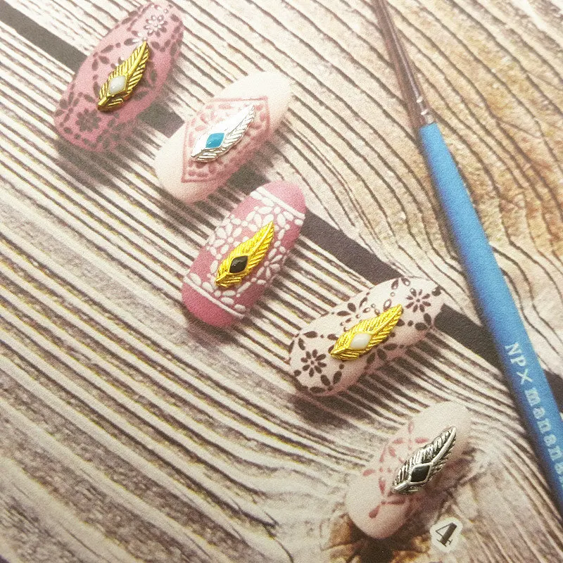 Наклейки для ногтей, 20 шт./лот, в стиле ретро
Наклейки для ногтей, 20 шт./лот, в стиле ретро