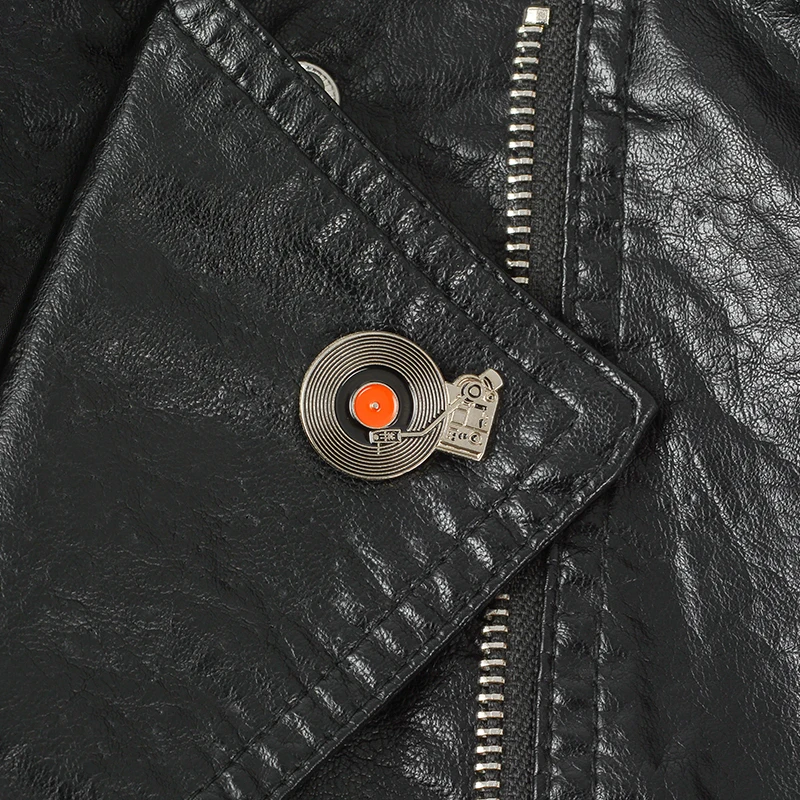 Vinyl record player Brooches and Pins Backpack Bags Hats Leather jeckets Decoration Accessories Vintage Musical Instrument
Vinyl record player Brooches and Pins Backpack Bags Hats Leather jeckets Decoration Accessories Vintage Musical Instrument