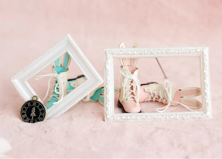 Rabbit ear long boots doll shoes suitable for Blyth Licca AZONE Momoko Lati JerryB doll shoes doll accessories
Rabbit ear long boots doll shoes suitable for Blyth Licca AZONE Momoko Lati JerryB doll shoes doll accessories