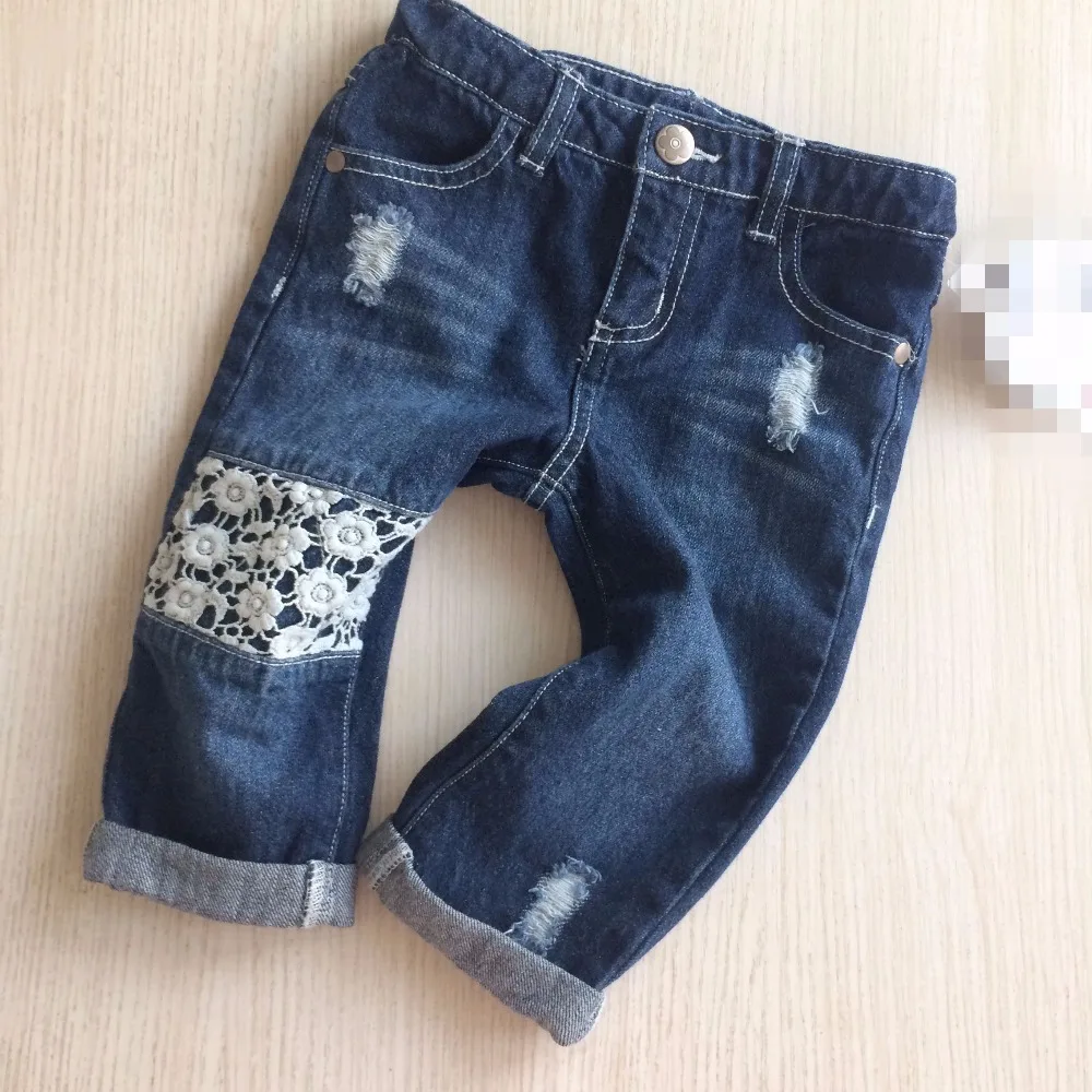 Baby Calf-Length Pants girls Cropped Trousers lace Patchwork pants for girl Fashion kids Ripped jeans child seven-inch trousers
Baby Calf-Length Pants girls Cropped Trousers lace Patchwork pants for girl Fashion kids Ripped jeans child seven-inch trousers
