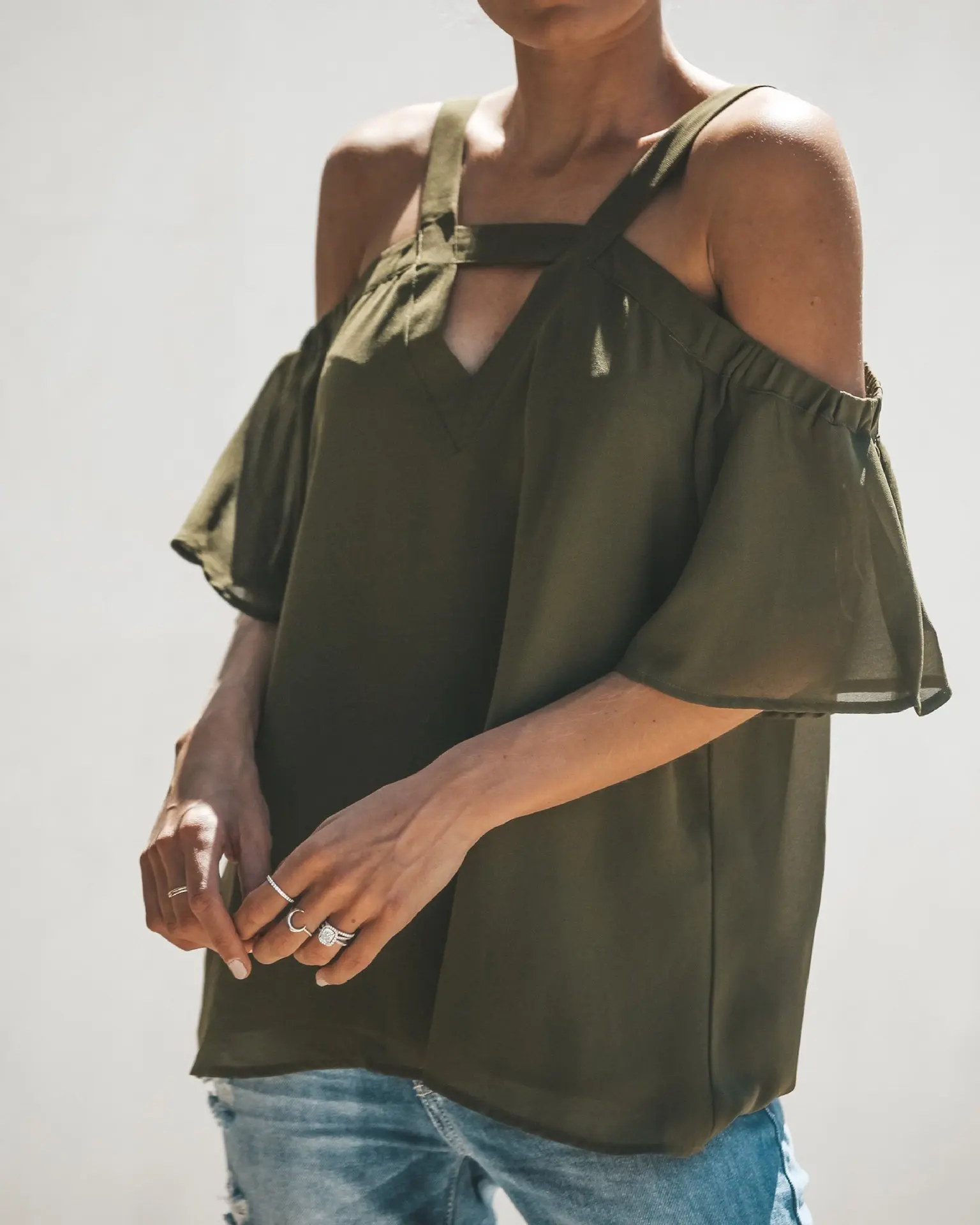 Женская блузка, модная женская одежда с V-образным вырезом, однотонный Повседневный женский топ, женская одежда 2018, рубашка в стиле бохо, Топ 
Женская блузка, модная женская одежда с V-образным вырезом, однотонный Повседневный женский топ, женская одежда 2018, рубашка в стиле бохо, Топ