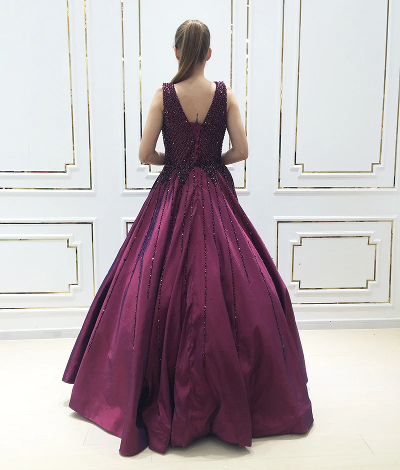 Purple Prom Dresses A-line V-neck Floor Length Beaded Party Maxys Long Prom Gown Evening Dresses Robe De Soiree
Purple Prom Dresses A-line V-neck Floor Length Beaded Party Maxys Long Prom Gown Evening Dresses Robe De Soiree