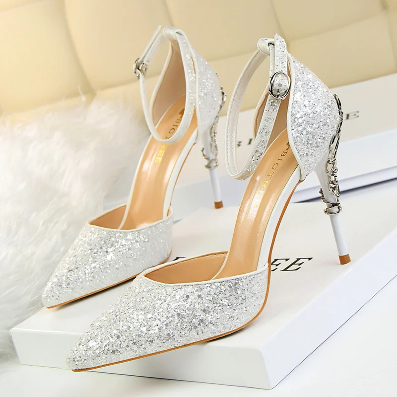 Women's sandals with European and , fashion and sexy hollow-out nightclubs, thin metal heels, shiny sequins with sandals
Women's sandals with European and , fashion and sexy hollow-out nightclubs, thin metal heels, shiny sequins with sandals