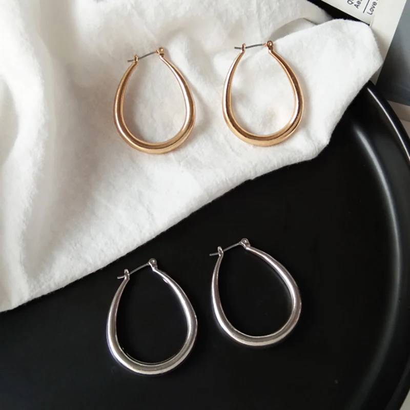 SRCOI Oval Circle Hoop Earrings Simple Minimalist Gold Silver Color Classic Geometric Women Ear Loop Punk Party Fashion Jewelry
SRCOI Oval Circle Hoop Earrings Simple Minimalist Gold Silver Color Classic Geometric Women Ear Loop Punk Party Fashion Jewelry