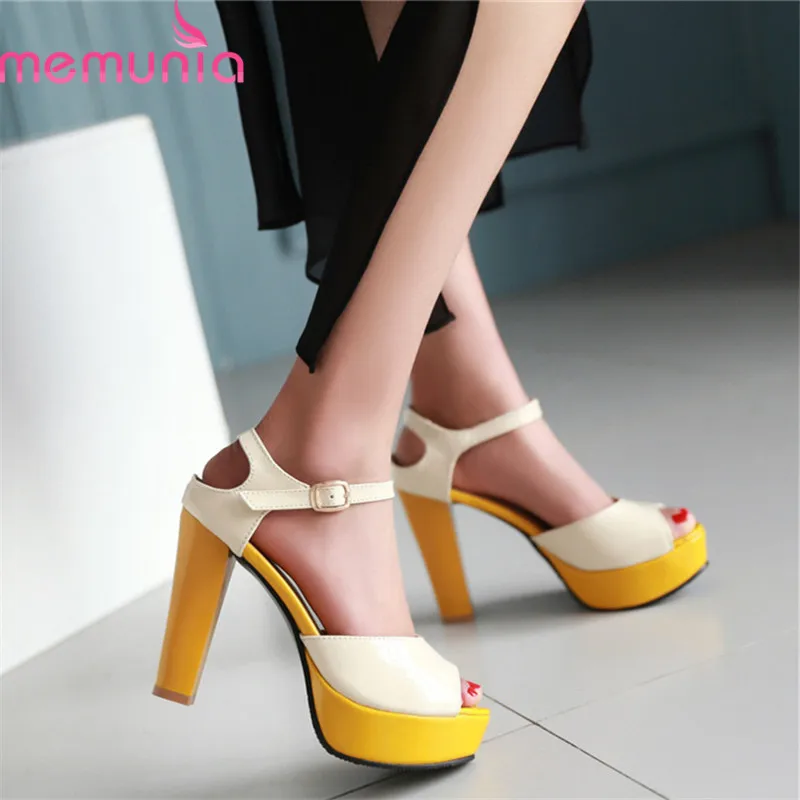 MEMUNIA 2020 new arrival women sandals open toe summer sandals buckle mixed color high heels platform sandals woman party shoes
MEMUNIA 2020 new arrival women sandals open toe summer sandals buckle mixed color high heels platform sandals woman party shoes