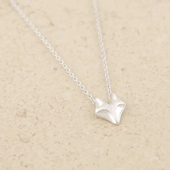 Daisies One Piece Pendant Necklace Gold Silver Fox Necklace Animal Necklace For Girl Women
Daisies One Piece Pendant Necklace Gold Silver Fox Necklace Animal Necklace For Girl Women