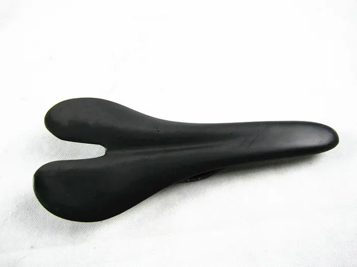 Iplay super light carbon fiber saddle road bike carbon saddle mtb ud matte carbon seat carbon fiber saddle
Iplay super light carbon fiber saddle road bike carbon saddle mtb ud matte carbon seat carbon fiber saddle