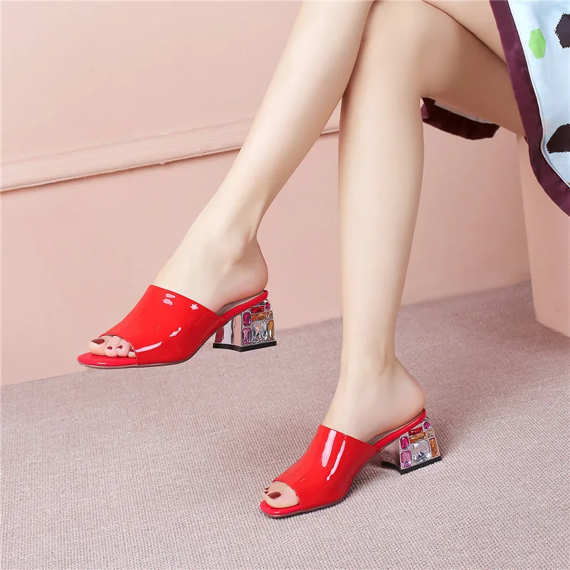 Dilalula New crystal heels Women Sandals luxury Patent cow Leather Summer Prom Party Wedding Shoes Woman red mules
Dilalula New crystal heels Women Sandals luxury Patent cow Leather Summer Prom Party Wedding Shoes Woman red mules