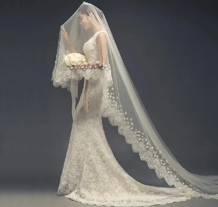 The new bride , soft yarn lace veil long white lace veil bride wedding veil headdress
The new bride , soft yarn lace veil long white lace veil bride wedding veil headdress