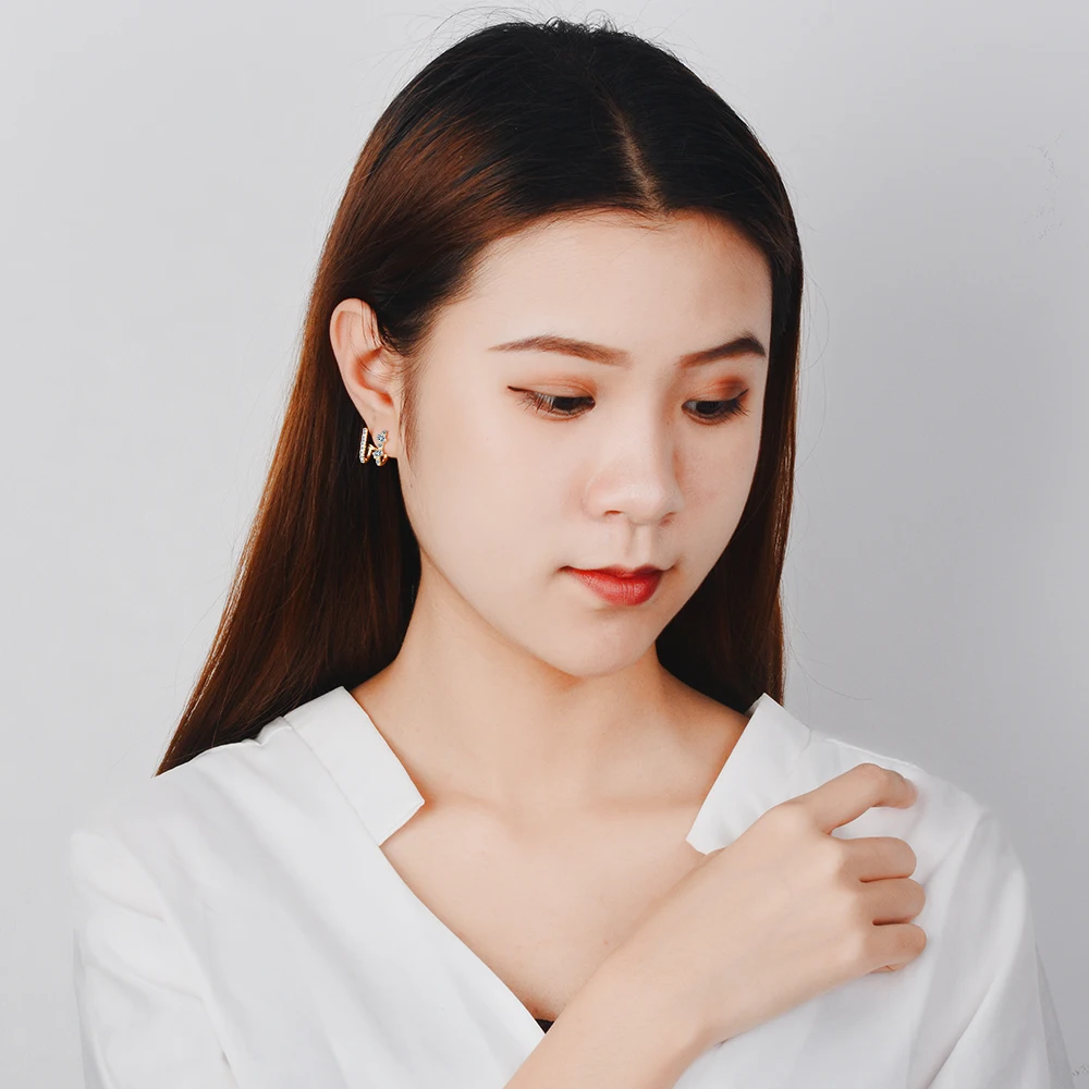 ModaOne U Shape Cubic Zirconia Korean Gold Cute Earrings For Women 925 Sterling Silver Earrings Fashion Jewelry Aretes De Mujer
ModaOne U Shape Cubic Zirconia Korean Gold Cute Earrings For Women 925 Sterling Silver Earrings Fashion Jewelry Aretes De Mujer