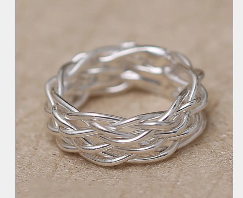 Uglyless Genuine S990 Silver Couples Twist Rings Unisex Handmade Knitted Weave Texture Hollow Finger Ring Exotic Wide Fine Jewel
Uglyless Genuine S990 Silver Couples Twist Rings Unisex Handmade Knitted Weave Texture Hollow Finger Ring Exotic Wide Fine Jewel