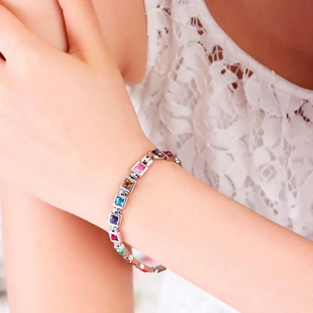 Fashion Women Jewelry Bling Princess Cut Rhinestone Inlaid Bracelet Bangle Gift New
Fashion Women Jewelry Bling Princess Cut Rhinestone Inlaid Bracelet Bangle Gift New
