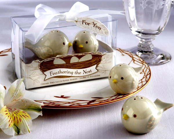 New Arrival Factory Directly Sale Wedding Favor "Feathering The Nest" Ceramic Birds Salt & Pepper Shakers Wholesale
New Arrival Factory Directly Sale Wedding Favor "Feathering The Nest" Ceramic Birds Salt & Pepper Shakers Wholesale