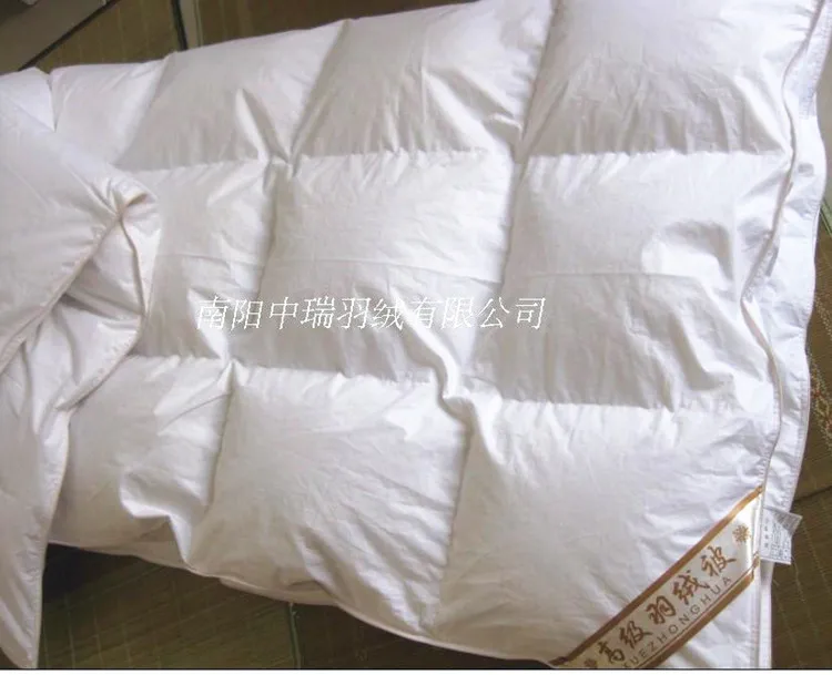 UK Cot size 3.9'x4.9' Duvet filled with white Goose feather & down tog value 4.5 for summer 150 gsm wholesale
UK Cot size 3.9'x4.9' Duvet filled with white Goose feather & down tog value 4.5 for summer 150 gsm wholesale