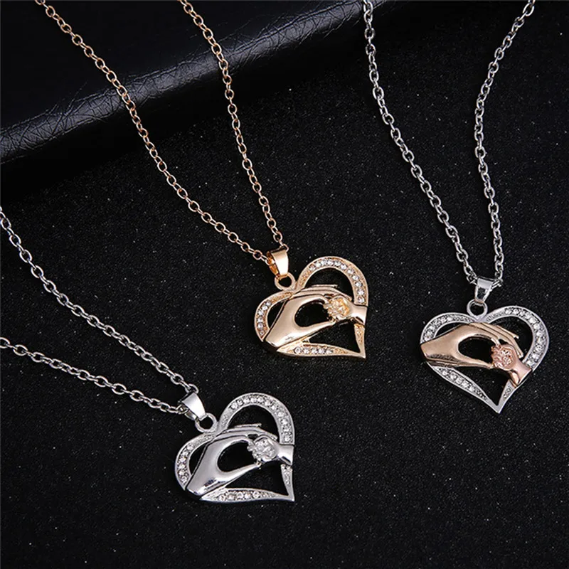 Mother And Child Pendant Gift For Mom Golden Hand in hand Heart Love Necklace Family Jewelry | Украшения и аксессуары