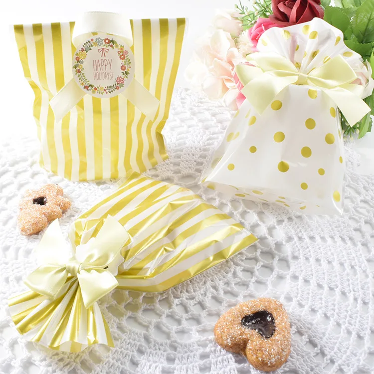 10pcs gold Candy Bag candy box Cookie Bag Gift Bag wedding birthday party decor Baby Shower party supplies girl favor gift
10pcs gold Candy Bag candy box Cookie Bag Gift Bag wedding birthday party decor Baby Shower party supplies girl favor gift