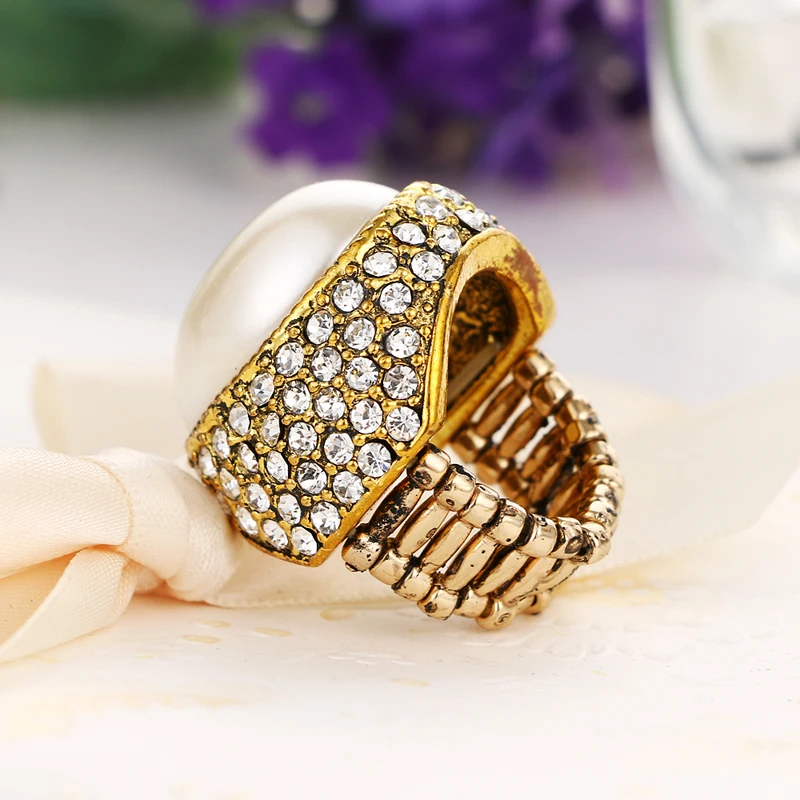 2018 NoEnName_Null's Fashionable women retro atmosphere pearl ring is a female wedding banquet
2018 NoEnName_Null's Fashionable women retro atmosphere pearl ring is a female wedding banquet