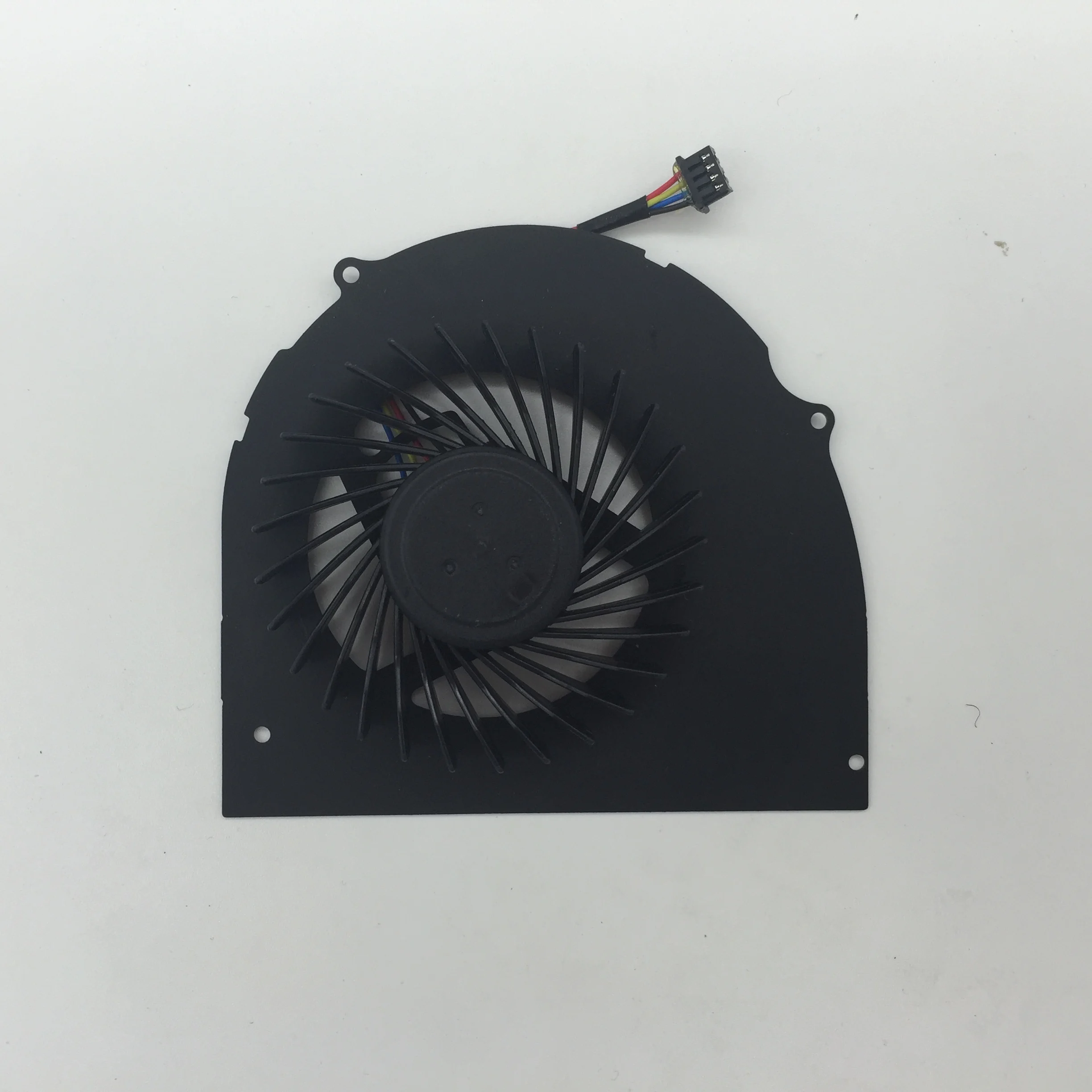 Новый оригинальный вентилятор охлаждения ЦП для Dell Latitude E6540 MF60120V1-C450-G9A
Новый оригинальный вентилятор охлаждения ЦП для Dell Latitude E6540 MF60120V1-C450-G9A