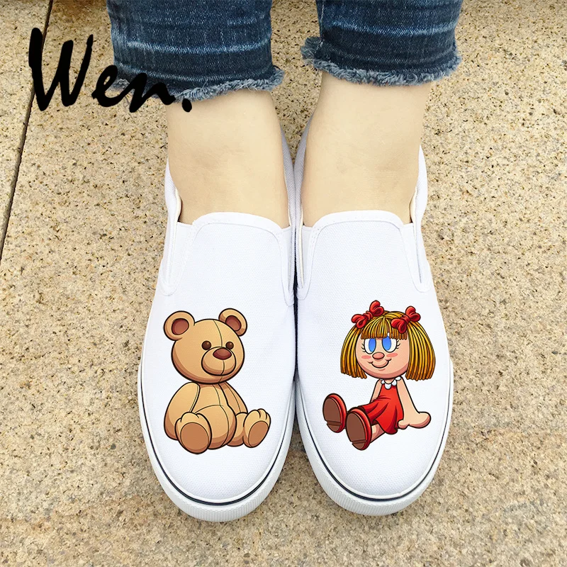 Wen Design Lovely Red Doll And Brown Teddy Bear Canvas Sneakers Slip On Flats Athletic Shoes White Black Low Top Plimsolls
Wen Design Lovely Red Doll And Brown Teddy Bear Canvas Sneakers Slip On Flats Athletic Shoes White Black Low Top Plimsolls