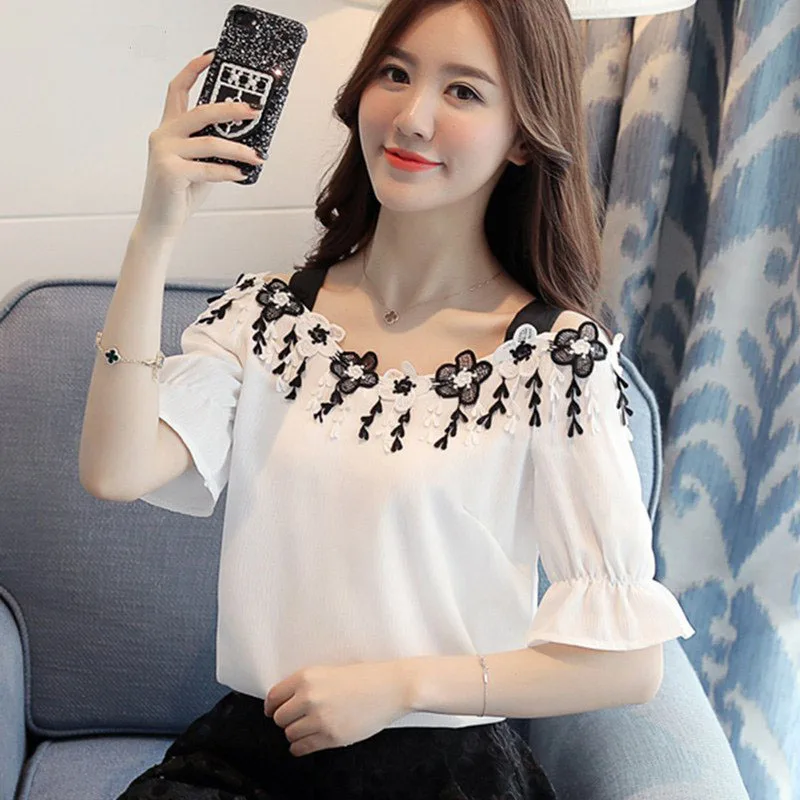 Slash Neck Women Spring Summer Style Chiffon Blouses Shirts Lady Casual Flower Appliques Short Flare Sleeve Off Shoulder Blusas
Slash Neck Women Spring Summer Style Chiffon Blouses Shirts Lady Casual Flower Appliques Short Flare Sleeve Off Shoulder Blusas