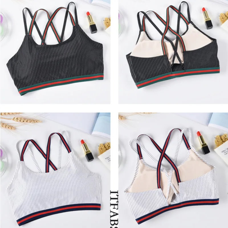 2019 New Striped Underwear Bra Women Patchwork Shoulder Straps Bra Stripe Ice Silk Back Cross Up Casual Seamless White Black
2019 New Striped Underwear Bra Women Patchwork Shoulder Straps Bra Stripe Ice Silk Back Cross Up Casual Seamless White Black