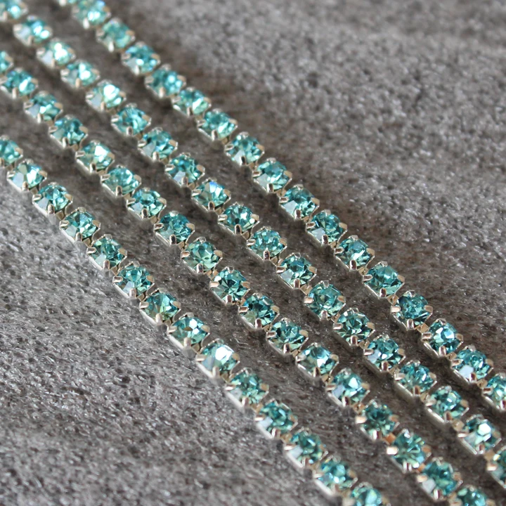 10yard/lot 2.5mm aquamarine rhinestones silver cup base chain strass chain for clothing ZlMzAq
10yard/lot 2.5mm aquamarine rhinestones silver cup base chain strass chain for clothing ZlMzAq