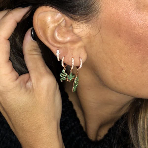 high quality Green cubic zirconia paved leaf leaves dangle drop earring 2019 summer trendy women earrings
high quality Green cubic zirconia paved leaf leaves dangle drop earring 2019 summer trendy women earrings
