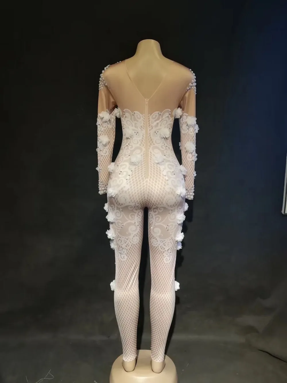 Women's White Flowers Printed Jumpsuit Rhinestones Pearls Bodysuit Nightclub Female Singer Stage Wear Birthday Celebrate Outfit
Women's White Flowers Printed Jumpsuit Rhinestones Pearls Bodysuit Nightclub Female Singer Stage Wear Birthday Celebrate Outfit