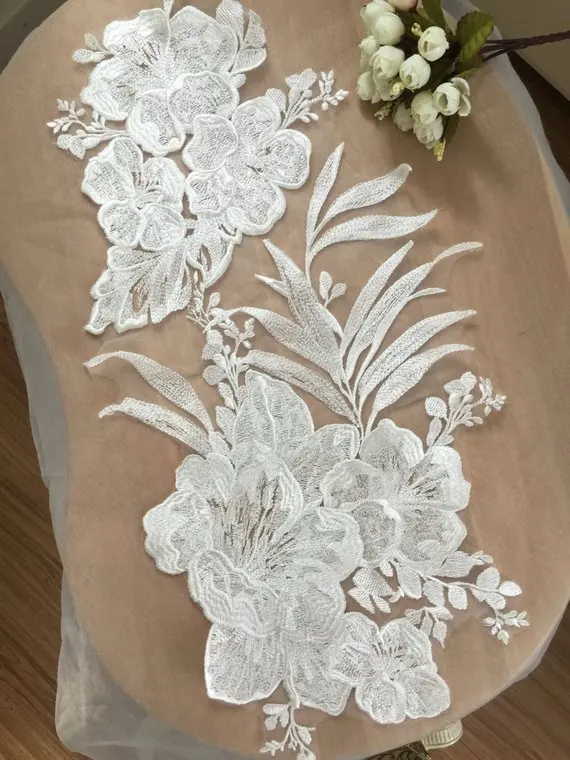 2 Pcs Floral Embroidery Lace Applique in Off White for Jewelry Design, Bridal Gown, Veils, Shrugs Wedding Dress, Bodice
2 Pcs Floral Embroidery Lace Applique in Off White for Jewelry Design, Bridal Gown, Veils, Shrugs Wedding Dress, Bodice