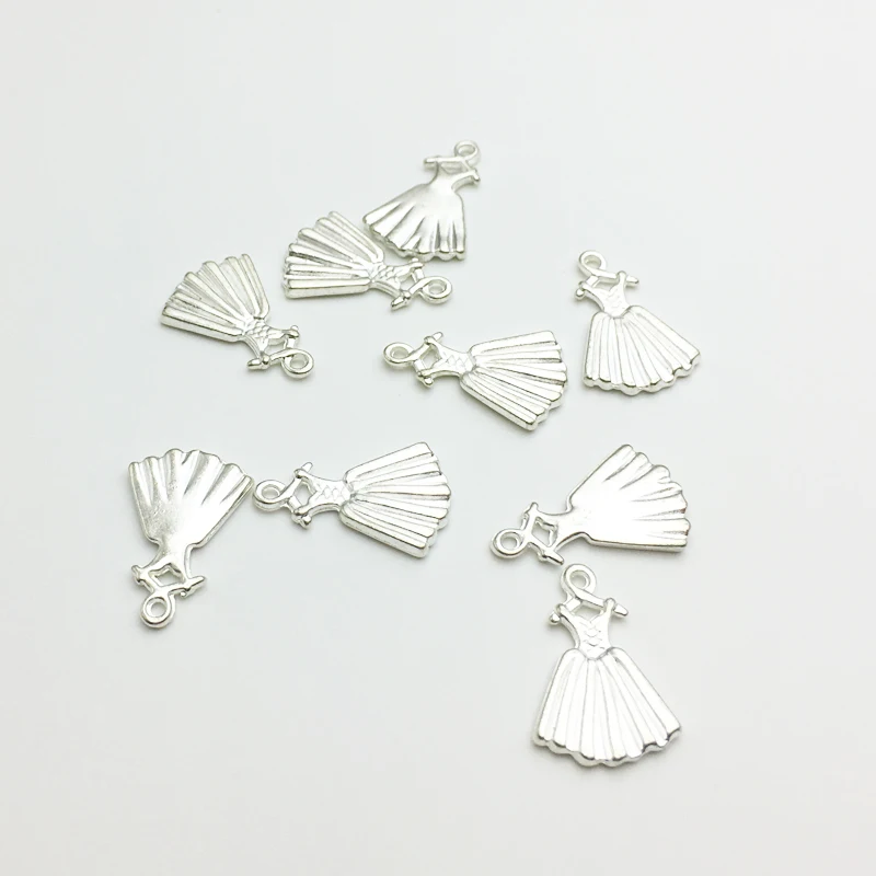 30 PC Fashion Silver Color Charms 13.5*21mm Dress Shape Charm Pendants Fit For Bracelet Necklace Making
30 PC Fashion Silver Color Charms 13.5*21mm Dress Shape Charm Pendants Fit For Bracelet Necklace Making