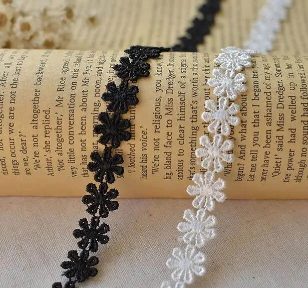 10 Yards White Cute Polyester Material Flower Lace Trim Embroidery Sewing Fabric Ribbon DIY Garment Accessories
10 Yards White Cute Polyester Material Flower Lace Trim Embroidery Sewing Fabric Ribbon DIY Garment Accessories