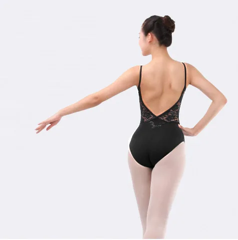 Балетное платье для взрослых | Женское кружевное балетное платье с V-образным вырезом на спине
Балетное платье для взрослых | Женское кружевное балетное платье с V-образным вырезом на спине