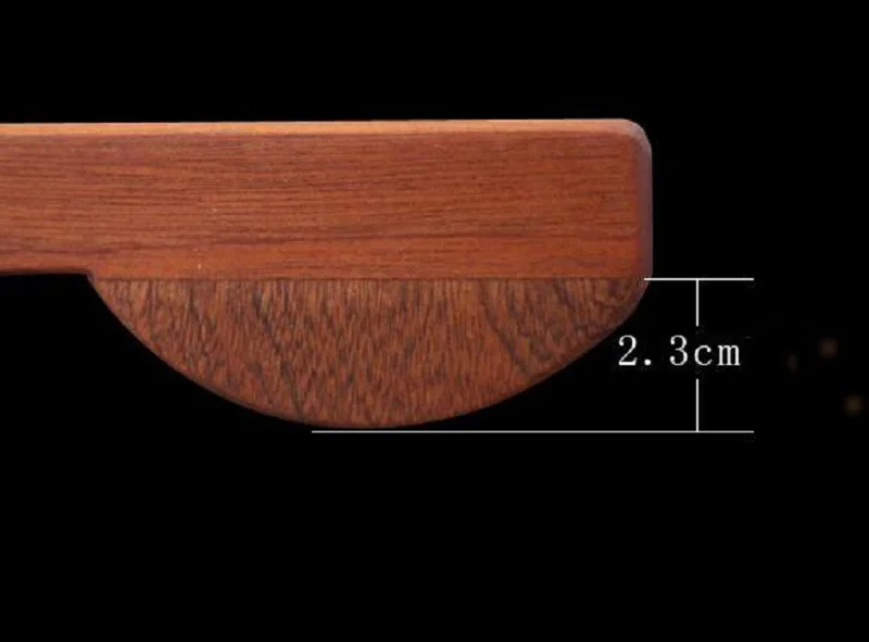 Creative four-legged design ventilation and anti-mold chopping board Solid wood durable kitchen cutting board S M
Creative four-legged design ventilation and anti-mold chopping board Solid wood durable kitchen cutting board S M
