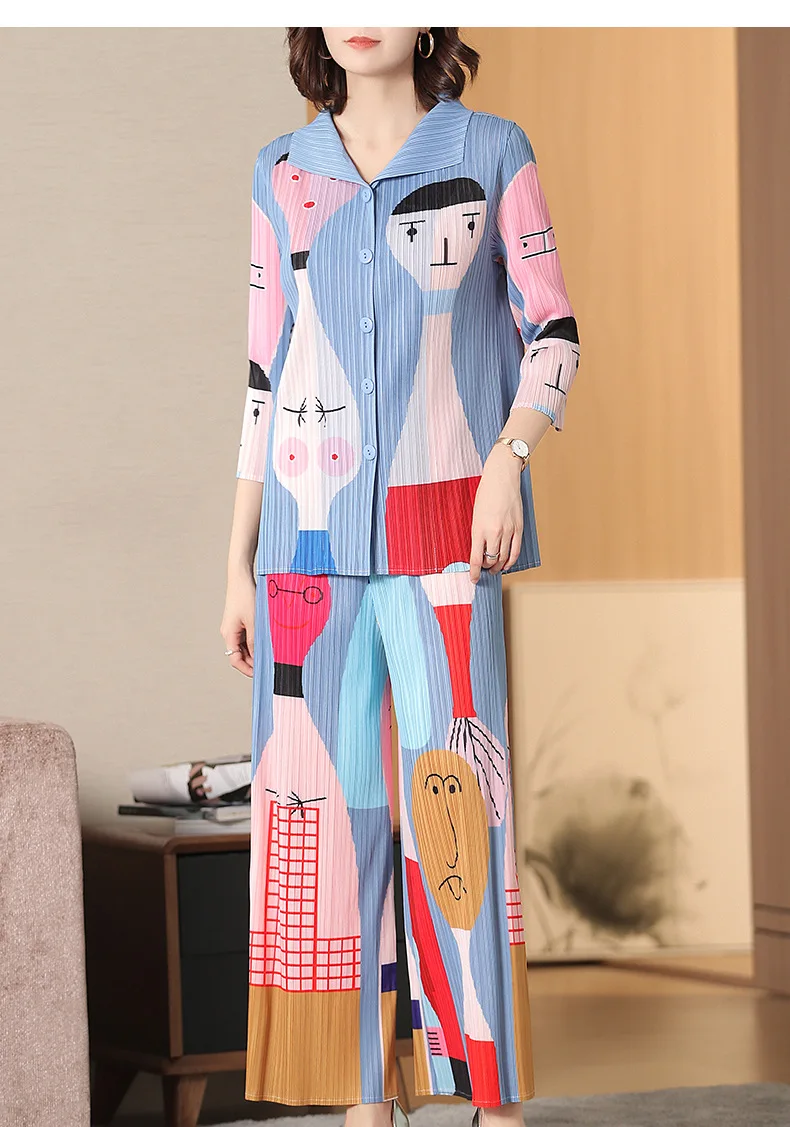 HOT SELLING Cartoon Printing fold the clothes suit fold nine points sleeve lapel coat + wide-legged pants IN STOCK
HOT SELLING Cartoon Printing fold the clothes suit fold nine points sleeve lapel coat + wide-legged pants IN STOCK