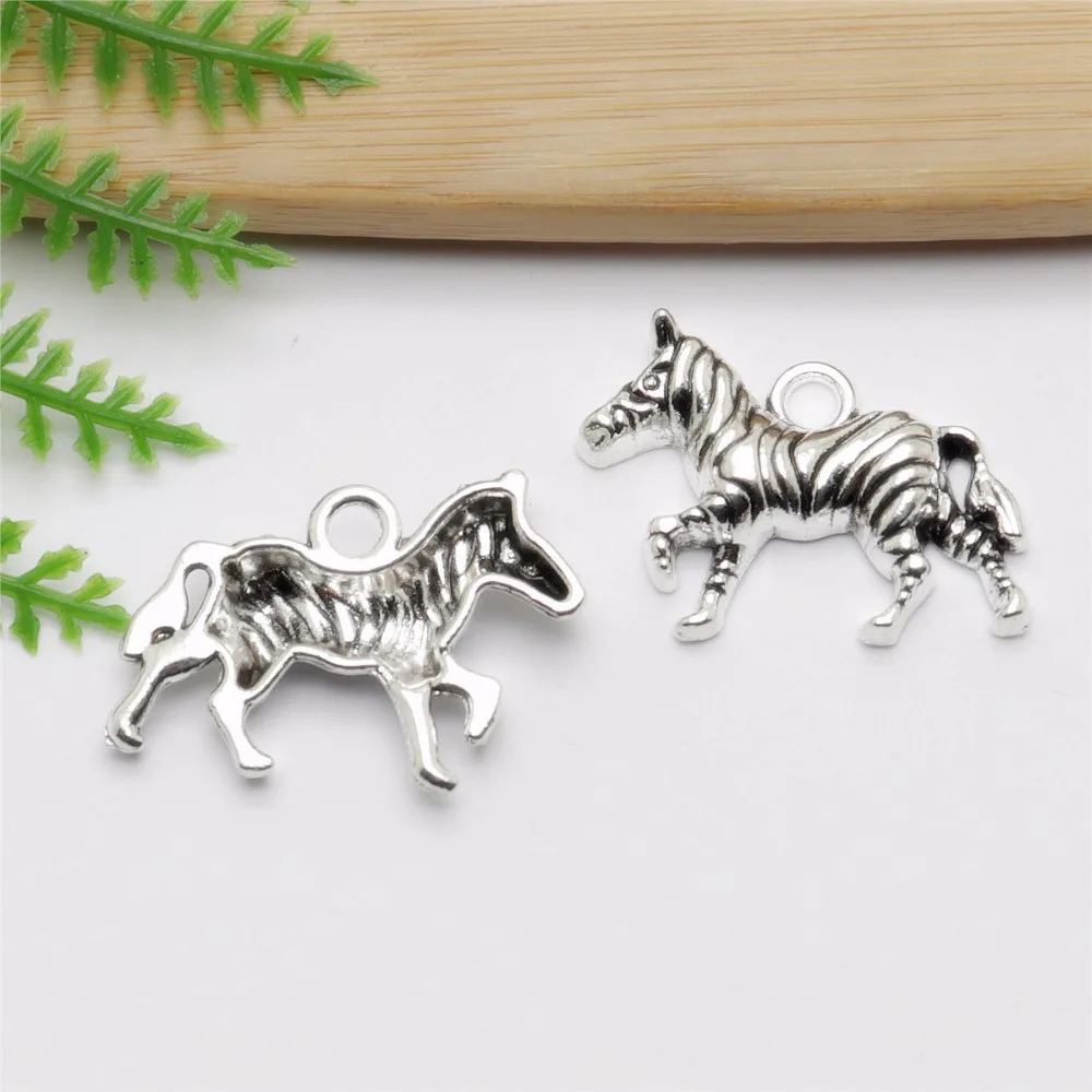Wholessale 33pcs/lot Vintage Silver Horse Charms fit DIY Bracelet Pendants Jewelry Making Jewelry Findings
Wholessale 33pcs/lot Vintage Silver Horse Charms fit DIY Bracelet Pendants Jewelry Making Jewelry Findings
