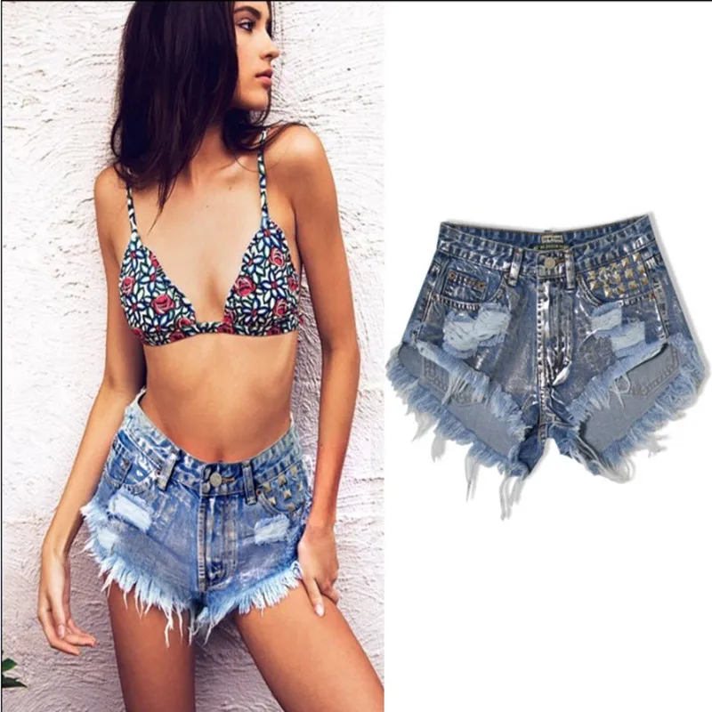 Sexy Rivet Ripped Denim Shorts Women Vintage High waist Hole Jeans Shorts Female Casual Party Shorts Streetwear
Sexy Rivet Ripped Denim Shorts Women Vintage High waist Hole Jeans Shorts Female Casual Party Shorts Streetwear