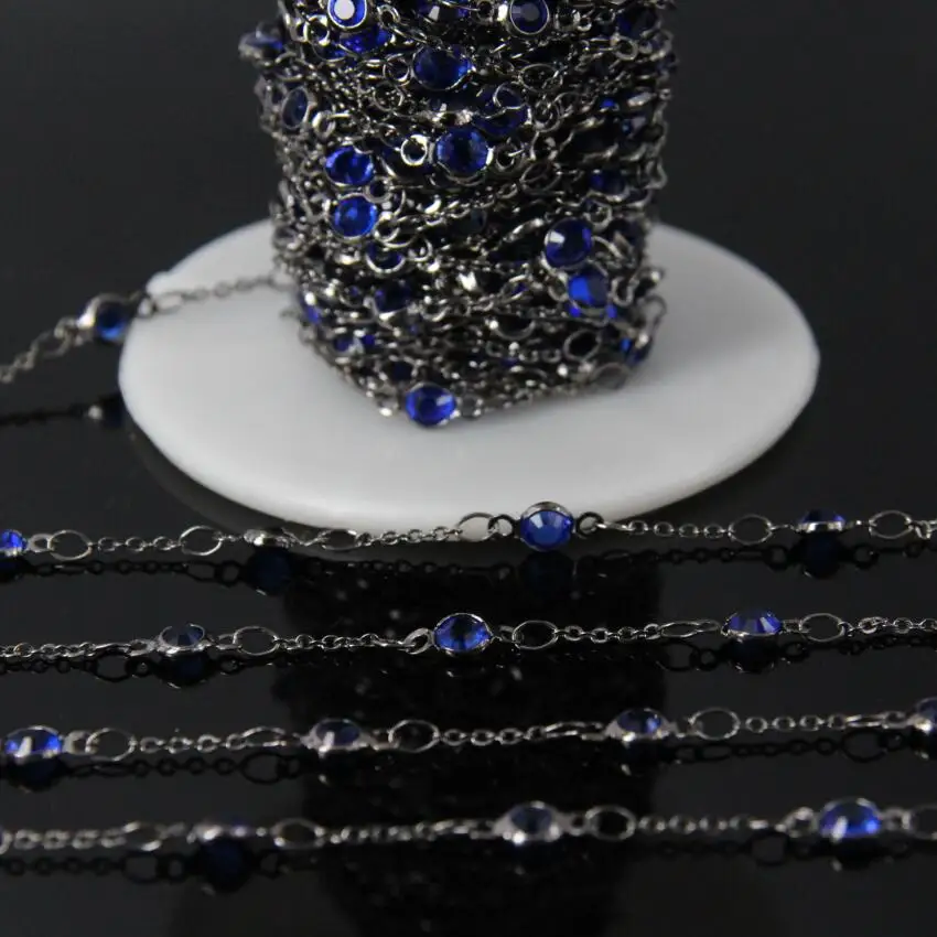 4mm Blue Crystal Glass Faceted Round Coin Slice Bead Chain,Plated Gun black Brass Wire Wrapped Rosary Chain DIY Sweater chain 
4mm Blue Crystal Glass Faceted Round Coin Slice Bead Chain,Plated Gun black Brass Wire Wrapped Rosary Chain DIY Sweater chain
