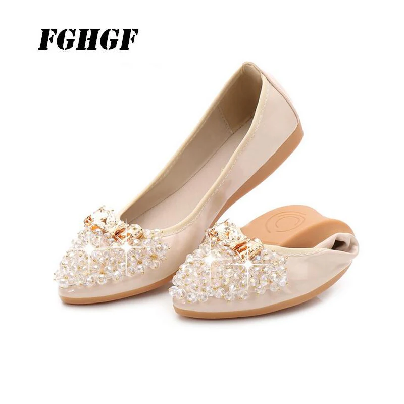 Luxury Design Women Crystal Shoes Pointed Toe Transparent Patchwork Flats Fashion Sweet Love Shape Ballet Shoes Woman
Luxury Design Women Crystal Shoes Pointed Toe Transparent Patchwork Flats Fashion Sweet Love Shape Ballet Shoes Woman