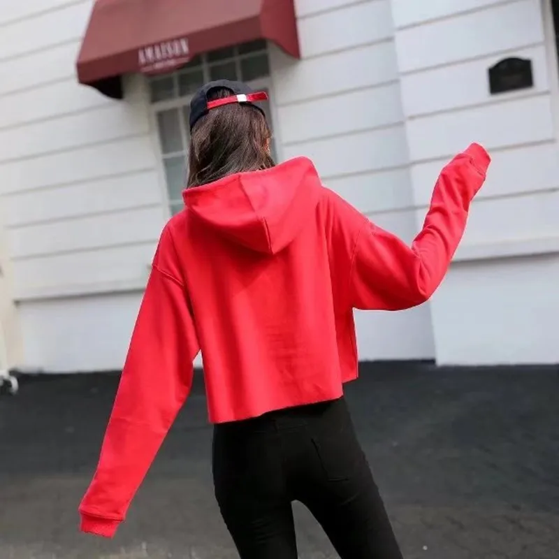 Casual Short Women Hoodies Sweatshirt Long Sleeve Batwing Sleeve O-neck Female Crop Top Sexy Red Black Short Hoodies
Casual Short Women Hoodies Sweatshirt Long Sleeve Batwing Sleeve O-neck Female Crop Top Sexy Red Black Short Hoodies