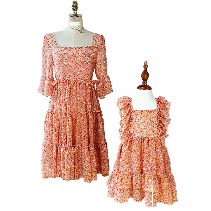 Mama and Daughter Dress Family Look Dress Mom and Baby Matching Beach Dress 2019 Summer New Holiday Chiffon Party Dresses
Mama and Daughter Dress Family Look Dress Mom and Baby Matching Beach Dress 2019 Summer New Holiday Chiffon Party Dresses