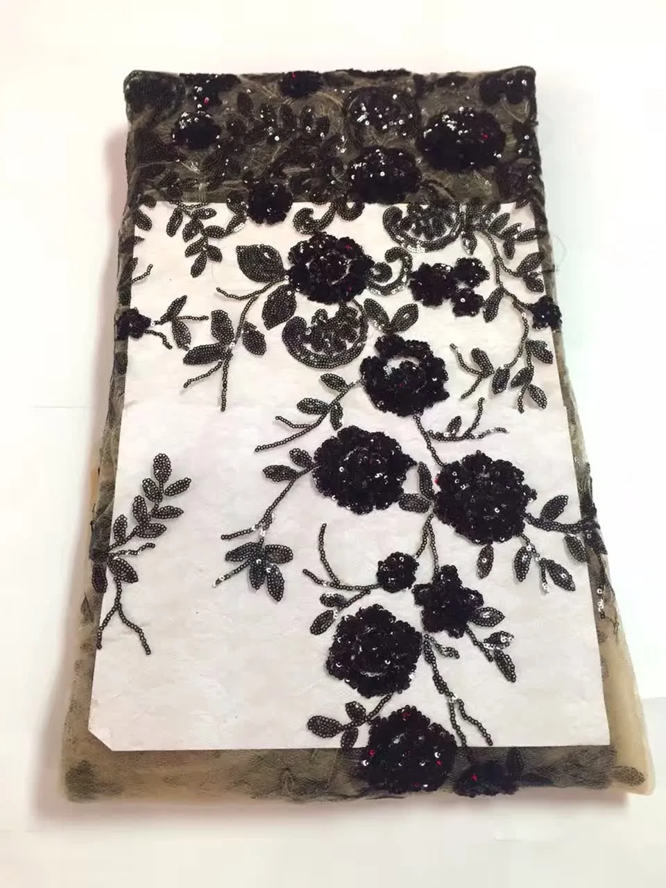 Nigerian Lace Fabrics Embroidery Lace Trim Black Sequins Lace High Quality Tulle Lace Fabric For African Party Dress
Nigerian Lace Fabrics Embroidery Lace Trim Black Sequins Lace High Quality Tulle Lace Fabric For African Party Dress