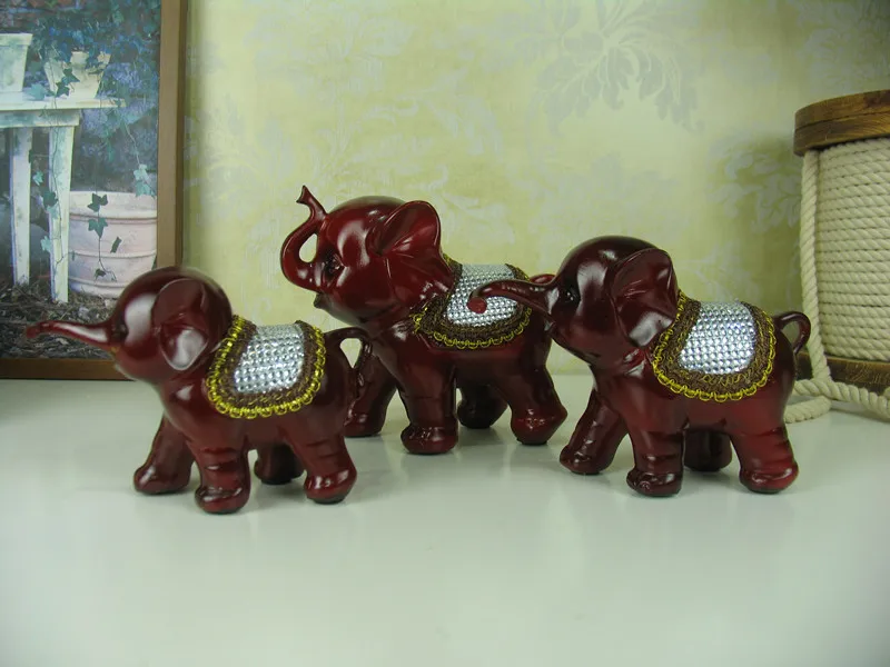 Factory direct resin home decoration products again and again a good three elephant ornaments wholesale
Factory direct resin home decoration products again and again a good three elephant ornaments wholesale