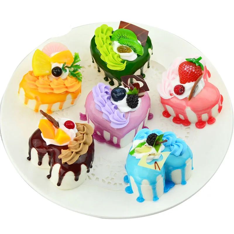 050 Simulation of heart-shaped cream fruit cake / food bun model / dessert decoration display props 6*7*6cm
050 Simulation of heart-shaped cream fruit cake / food bun model / dessert decoration display props 6*7*6cm
