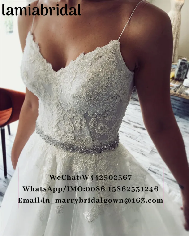 Sexy Backless Country Beach Wedding Dresses 2019 Vintage Lace Crystal Beaded Plus Size A Line Boho Hippie Cheap Vestido De Novia
Sexy Backless Country Beach Wedding Dresses 2019 Vintage Lace Crystal Beaded Plus Size A Line Boho Hippie Cheap Vestido De Novia