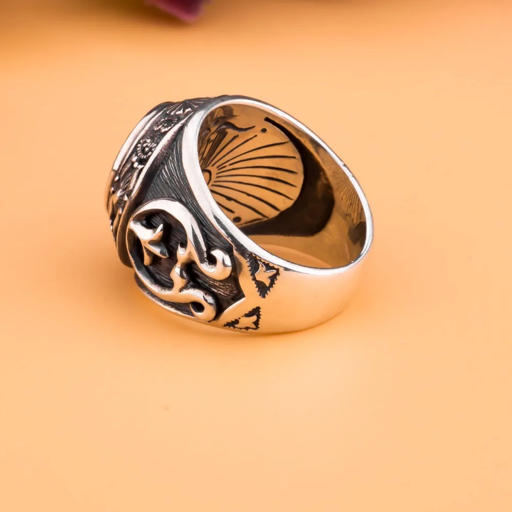 MetJakt Vintage Men Blue Topaz Rings Hand Carved Totem Solid 925 Sterling Silver Ring for Men Personality Thai Silver Jewelry
MetJakt Vintage Men Blue Topaz Rings Hand Carved Totem Solid 925 Sterling Silver Ring for Men Personality Thai Silver Jewelry
