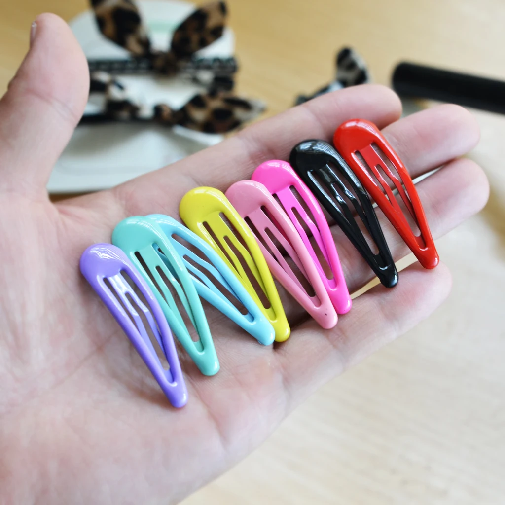 20 Pieces Snap Hair Clips about 2'' Metal Alloy Hair Clip Barrettes for Girls Baby Women Assorted Colors
20 Pieces Snap Hair Clips about 2'' Metal Alloy Hair Clip Barrettes for Girls Baby Women Assorted Colors